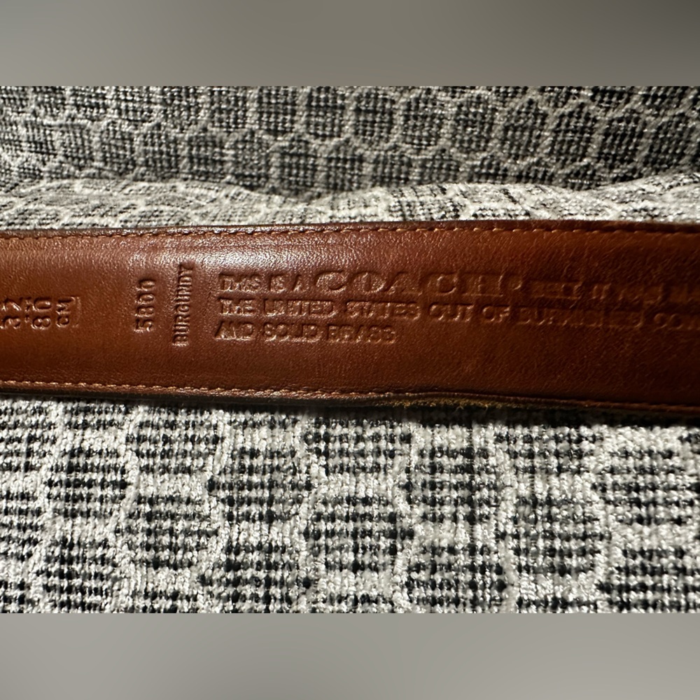 Men’s COACH leather belt   Small 30-32